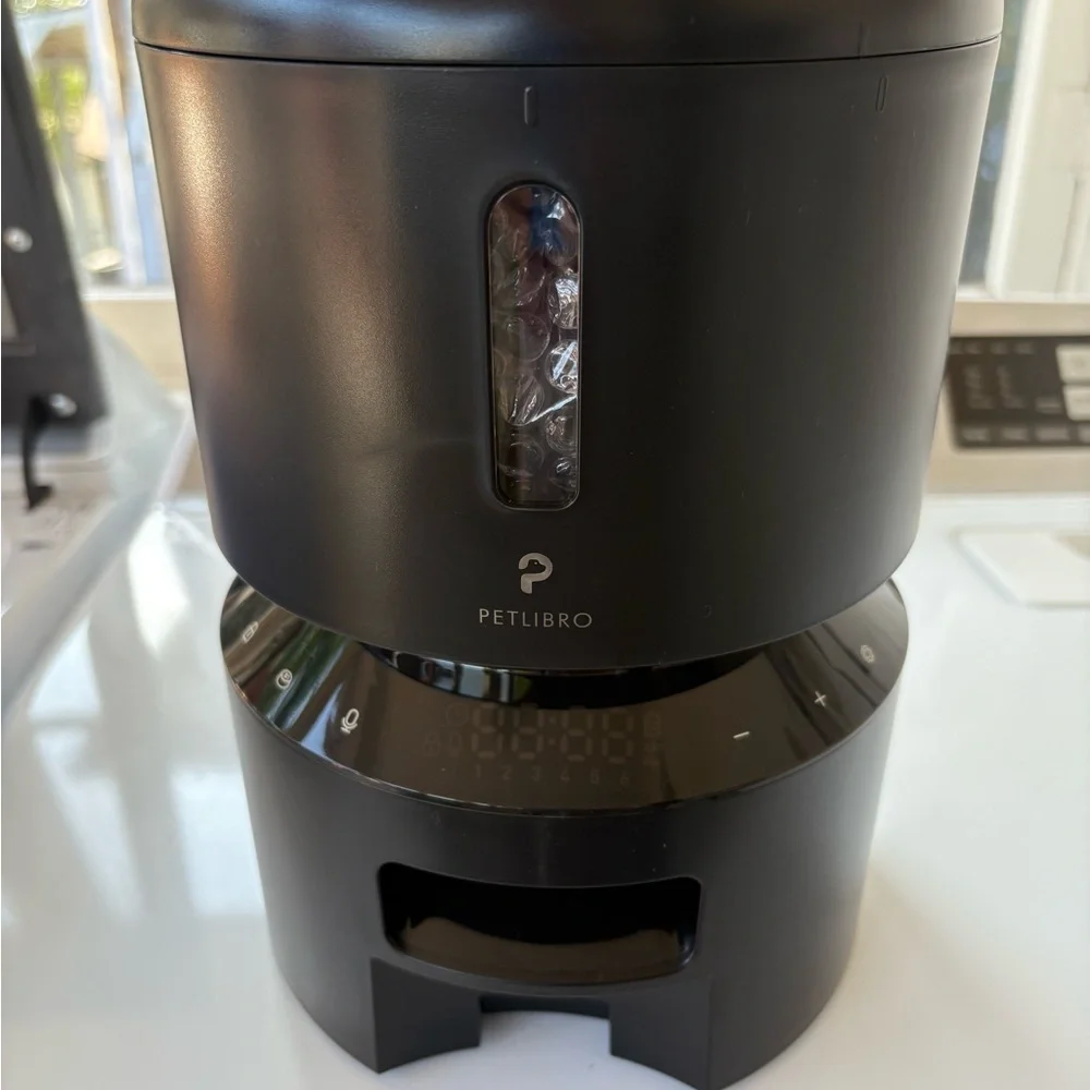 Automatic Cat Feeder - Black Pet Libto Granary